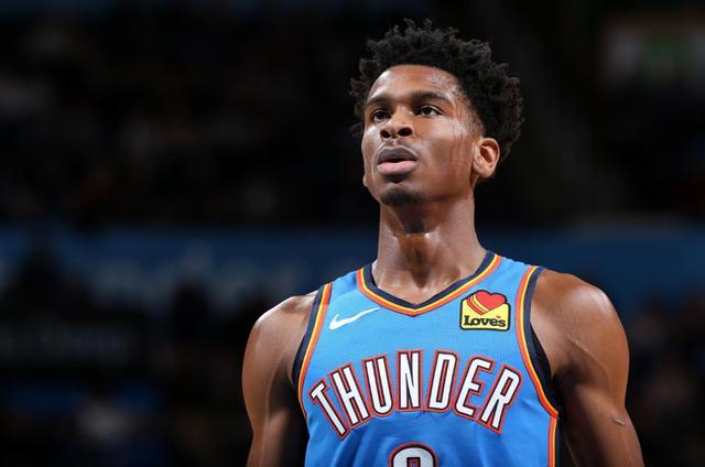 现出强大的 现出强大的